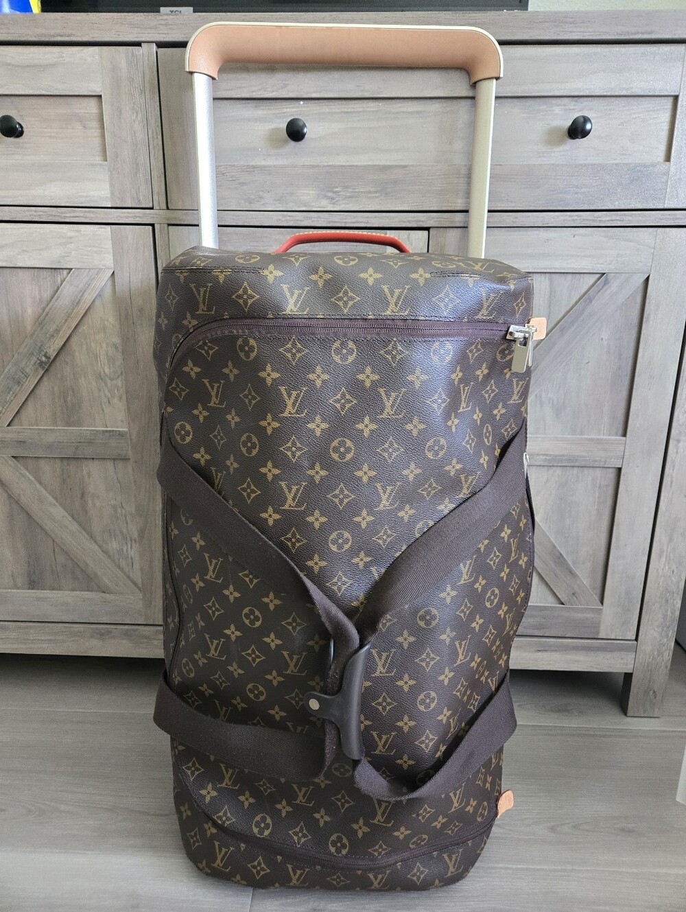 Louis Vuitton Horizon 65 Rolling Duffle